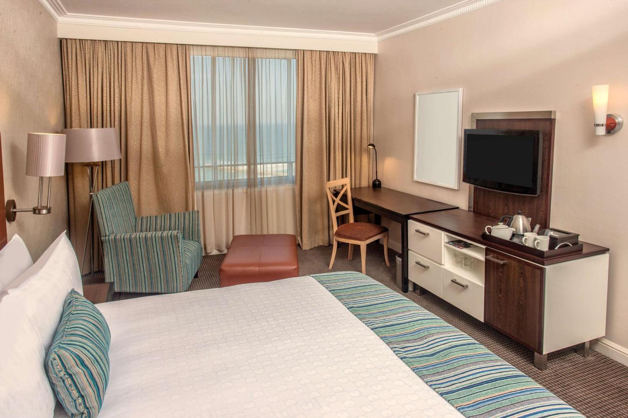 Southern Sun Elangeni & Maharani Durban Exterior photo