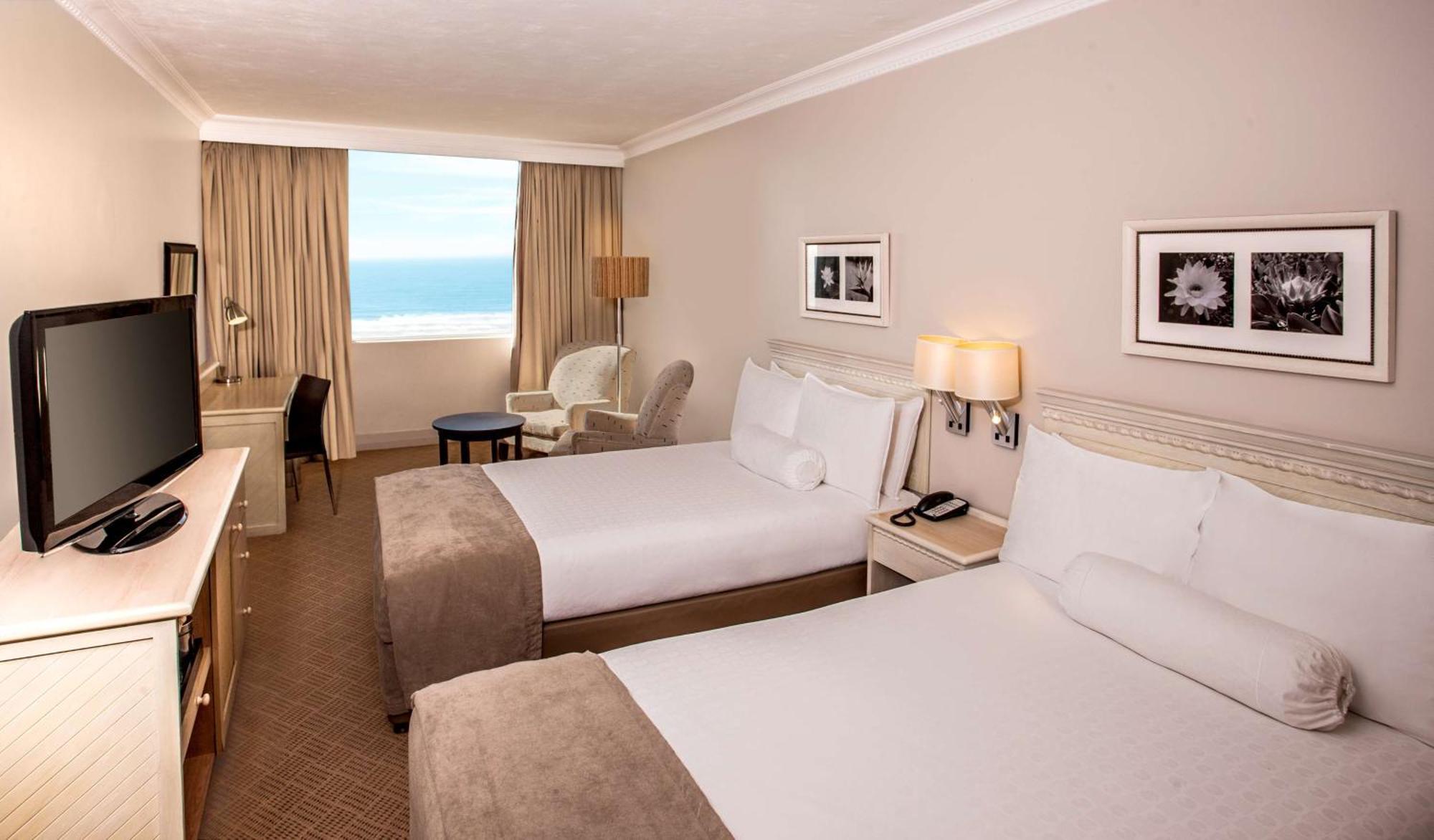 Southern Sun Elangeni & Maharani Durban Exterior photo
